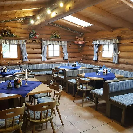 Hotel Fichtenhof & Erlebnisgastro Gifthitt'n Pack